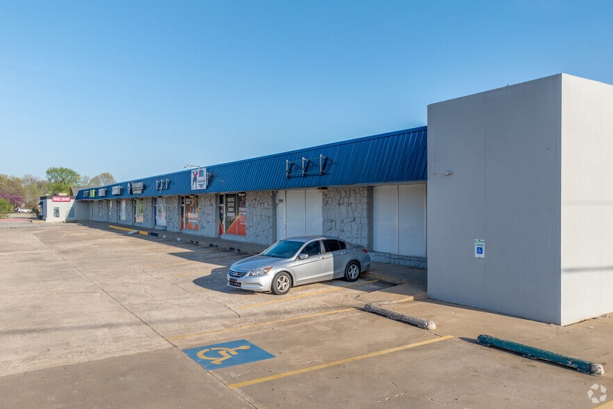 8108 E Memorial St, Bixby, OK for lease - Building Photo - Image 1 of 12