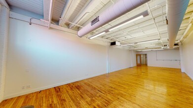 807 Broadway St NE, Minneapolis, MN for lease Interior Photo- Image 2 of 3