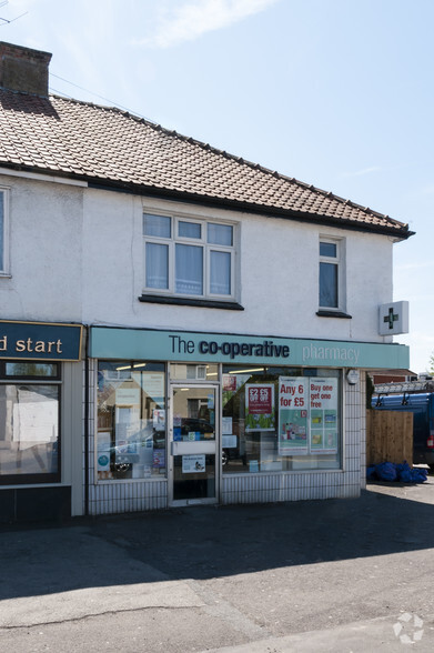 100-105 Rye Rd, Hoddesdon for lease - Building Photo - Image 2 of 4