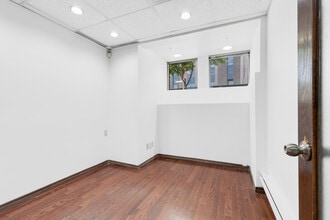 2222 Boul René-Lévesque O, Montréal, QC for lease Interior Photo- Image 2 of 15