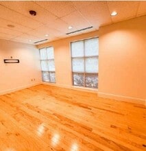 1020 Southhill Dr, Cary, NC for lease Interior Photo- Image 2 of 5