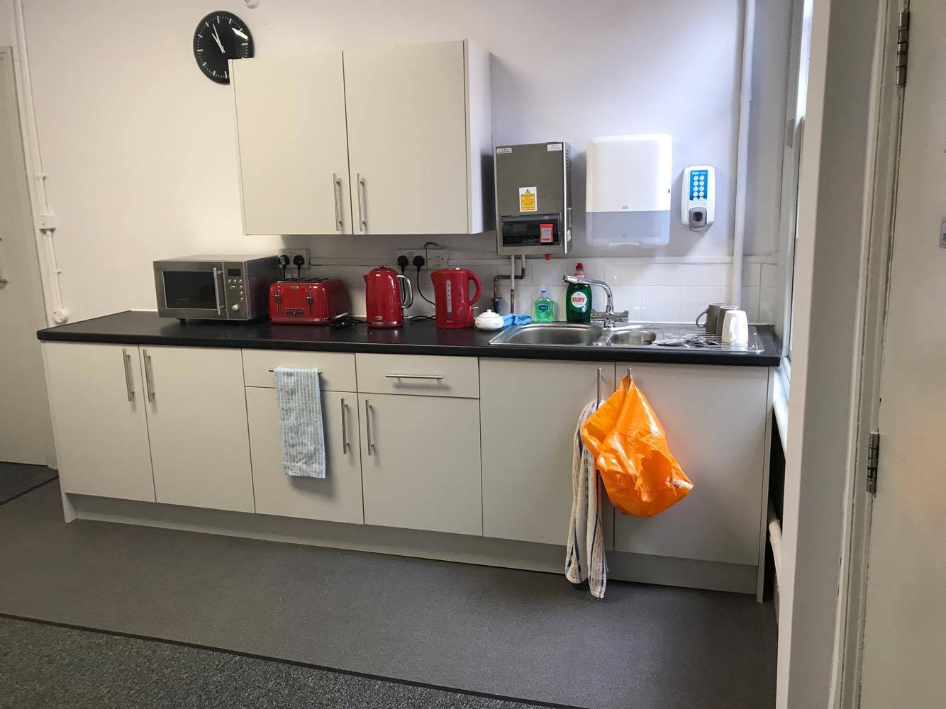 112 Market St, Bolton for lease Interior Photo- Image 1 of 2