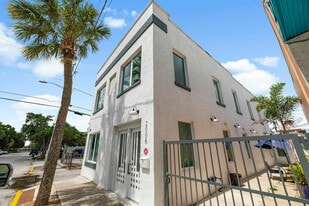 2006 Vernon Pl, Melbourne FL - Convenience Store