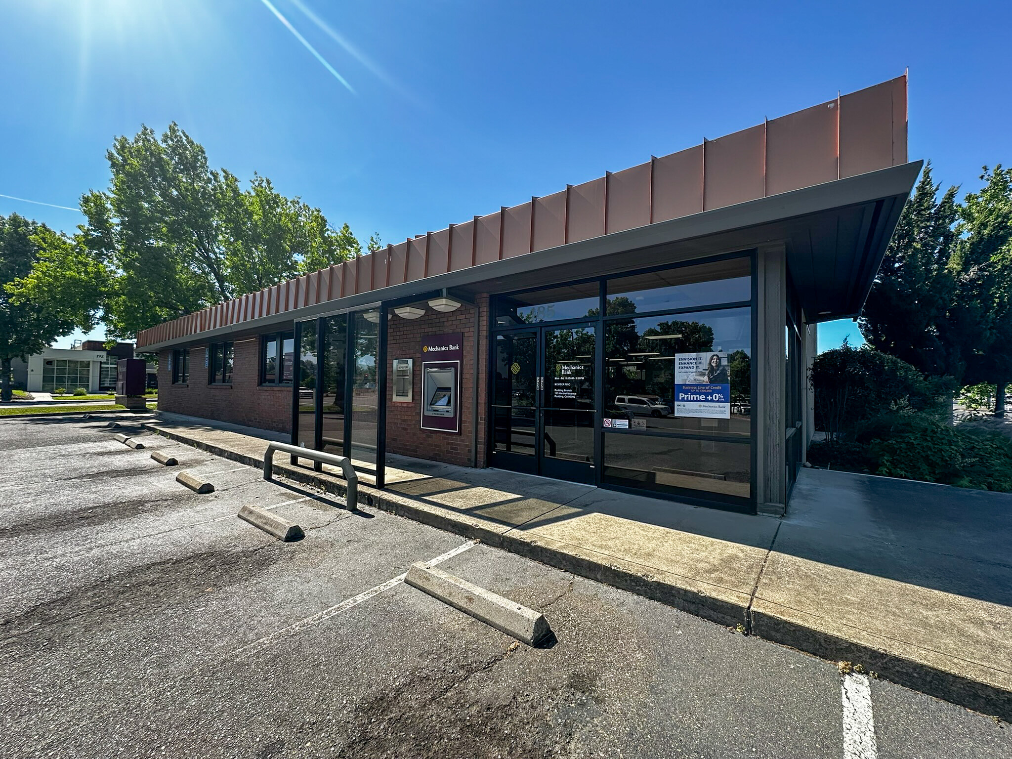 185 Hartnell Ave, Redding, CA for lease Building Photo- Image 1 of 4