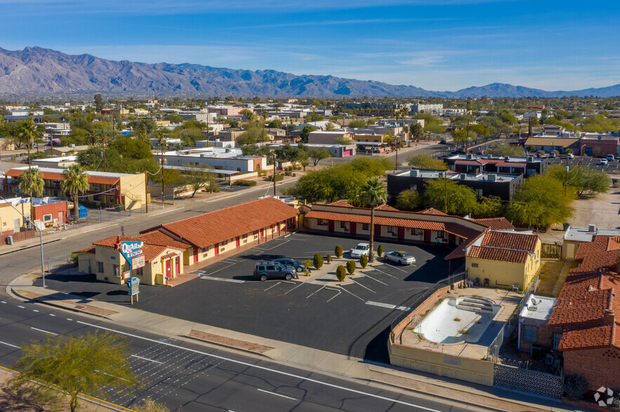 1650 N Oracle Rd, Tucson, AZ for sale - Primary Photo - Image 1 of 11