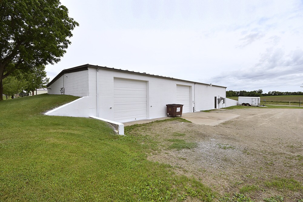 19516 Roberds Lake Blvd, Faribault, MN for sale Primary Photo- Image 1 of 1