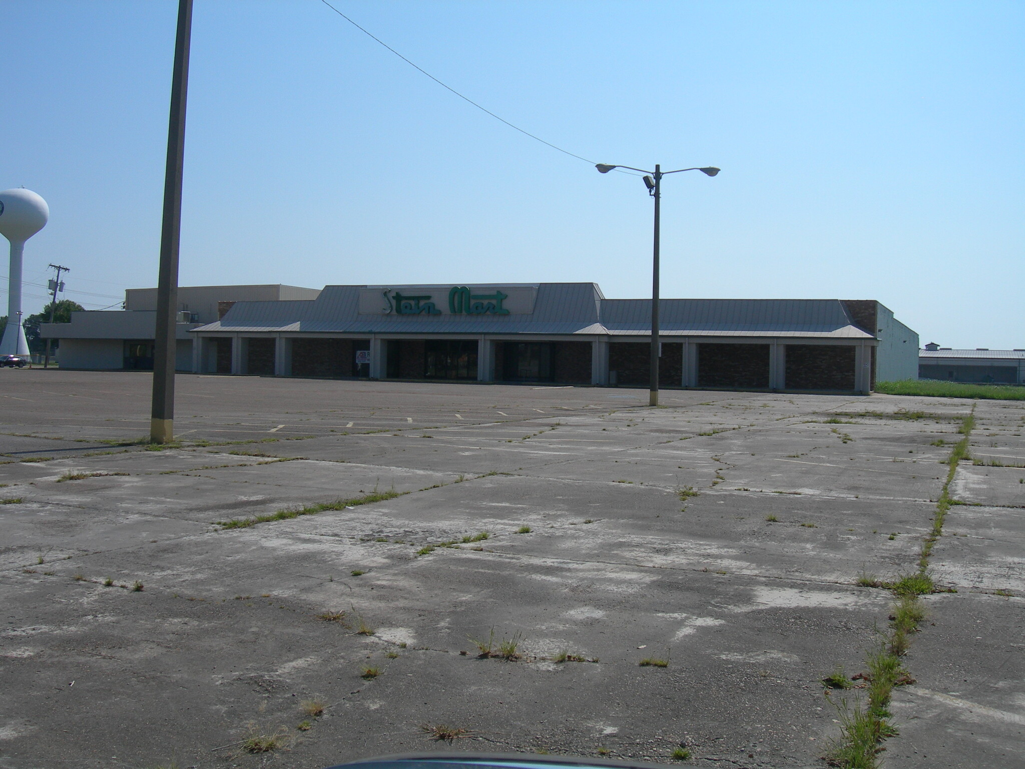 1656 Martin Luther King Jr Blvd, Greenville, MS for lease Primary Photo- Image 1 of 35