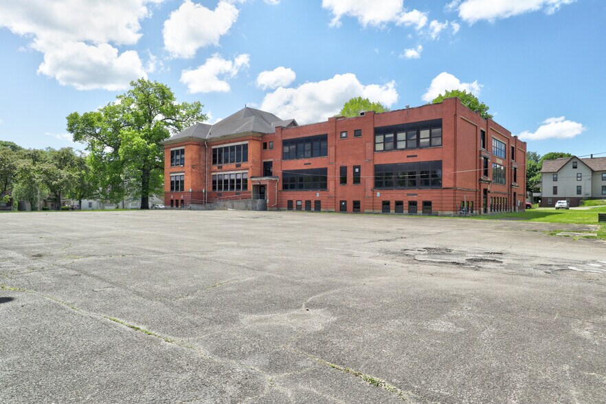 1101 E 2nd St, Jamestown, NY for sale - Building Photo - Image 3 of 23