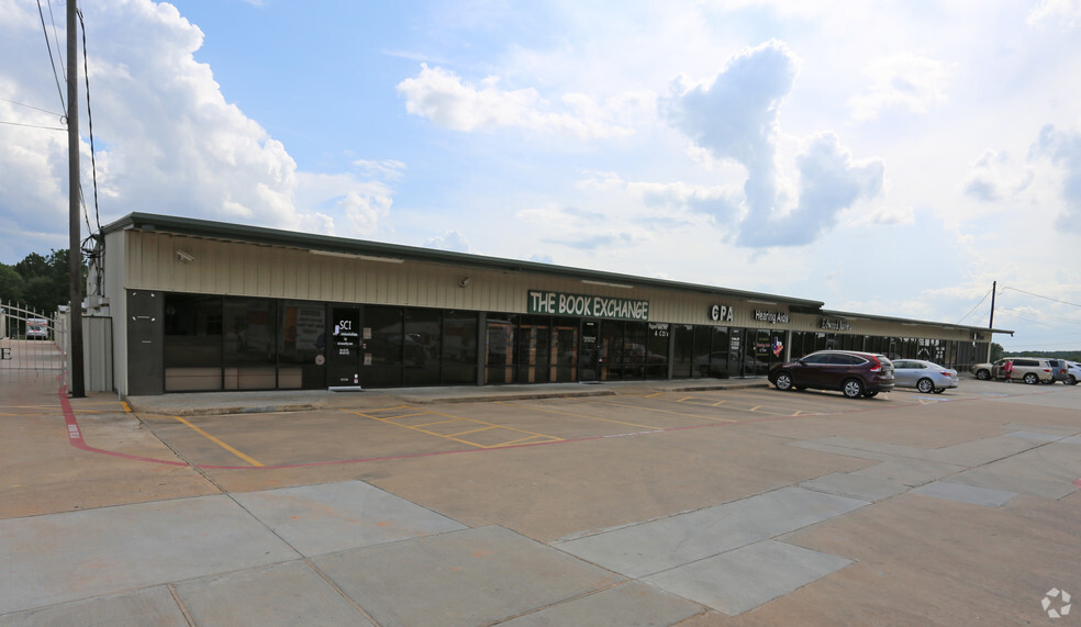 10535 FM 1097 Hwy, Willis, TX for lease - Primary Photo - Image 1 of 2