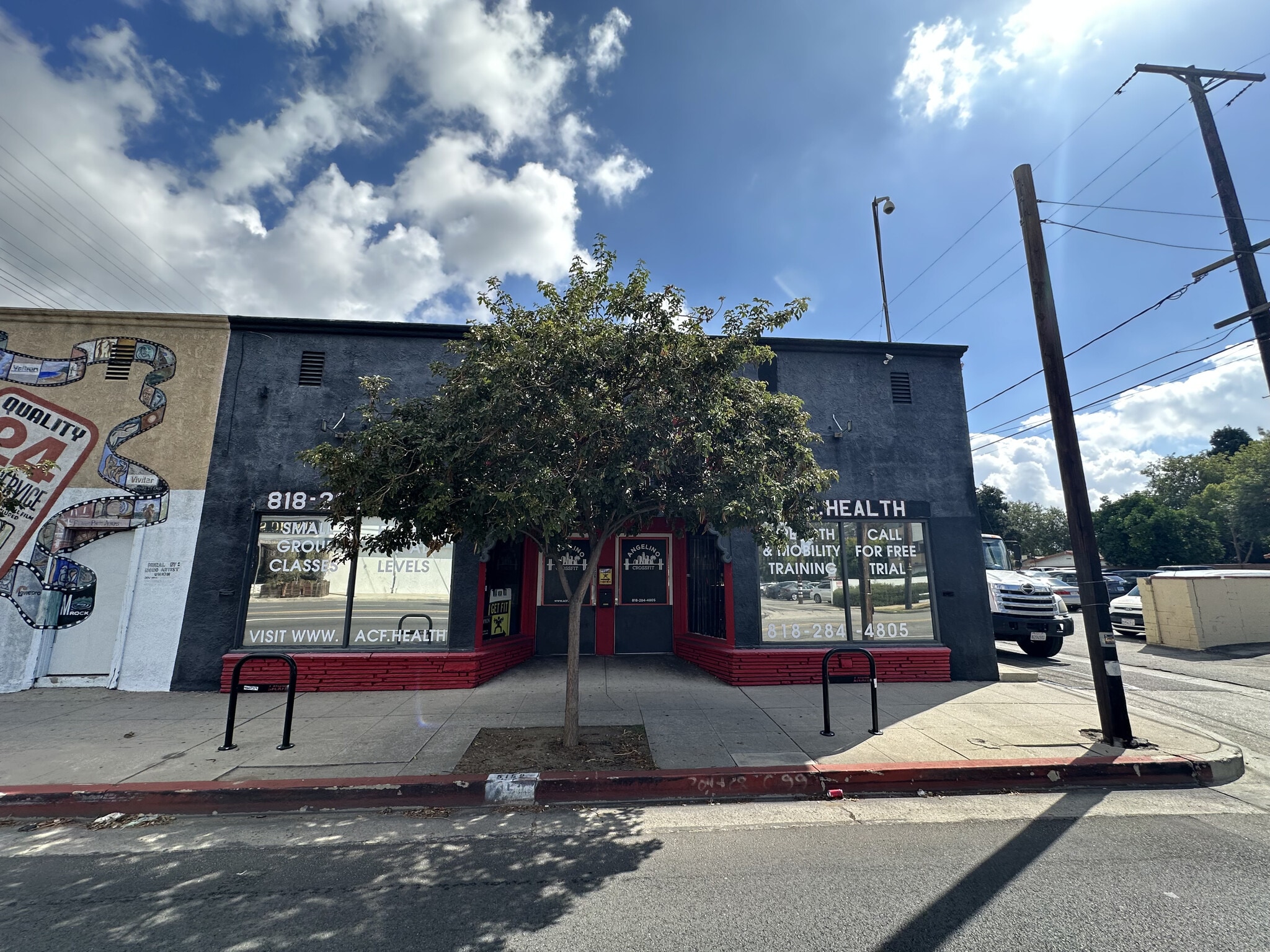 12454 Magnolia Blvd, Valley Village, CA for lease Building Photo- Image 1 of 9