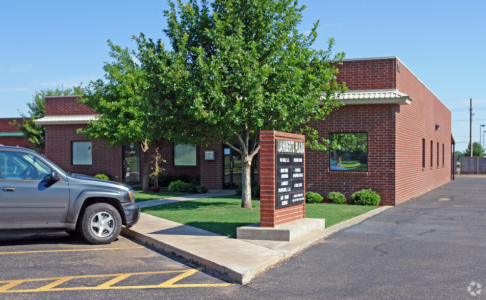 5101 80th St, Lubbock, TX for lease - Primary Photo - Image 1 of 5