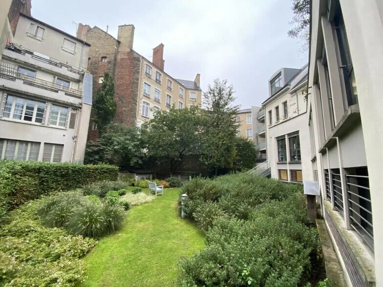 Office in Rennes for lease - Building Photo - Image 1 of 5