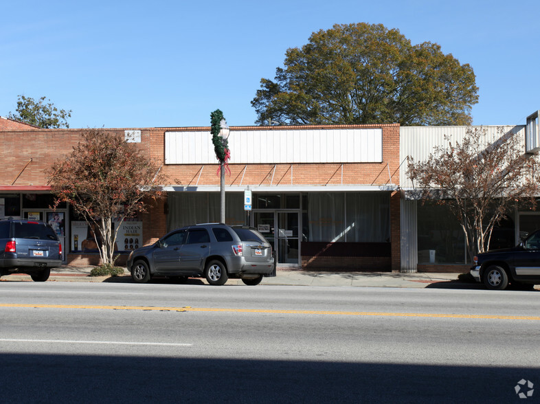 214 W Main St, Dillon, SC for sale - Primary Photo - Image 1 of 1