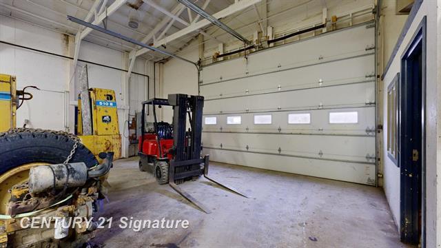 210 Industrial Dr, Flushing, MI for sale - Building Photo - Image 3 of 20