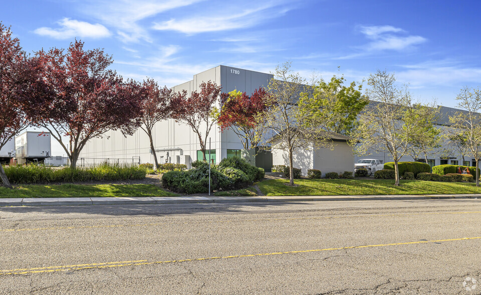 1780 Industrial Dr, Stockton, CA for sale - Building Photo - Image 2 of 6