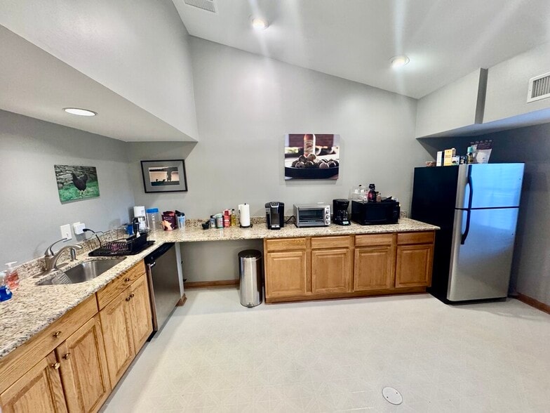 10134 Colvin Run Rd, Great Falls, VA for lease - Building Photo - Image 3 of 18