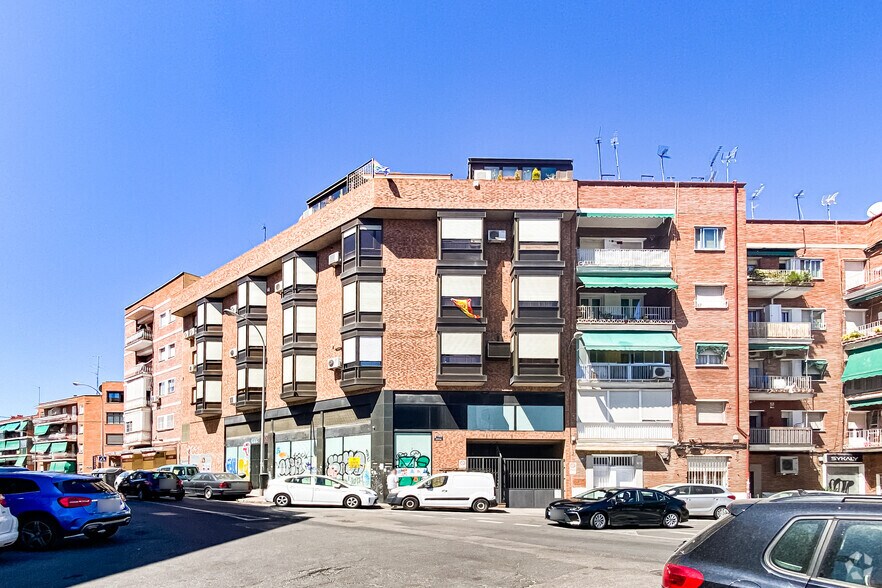 Paseo Jesuitas, 46, Madrid, Madrid for sale - Primary Photo - Image 1 of 1