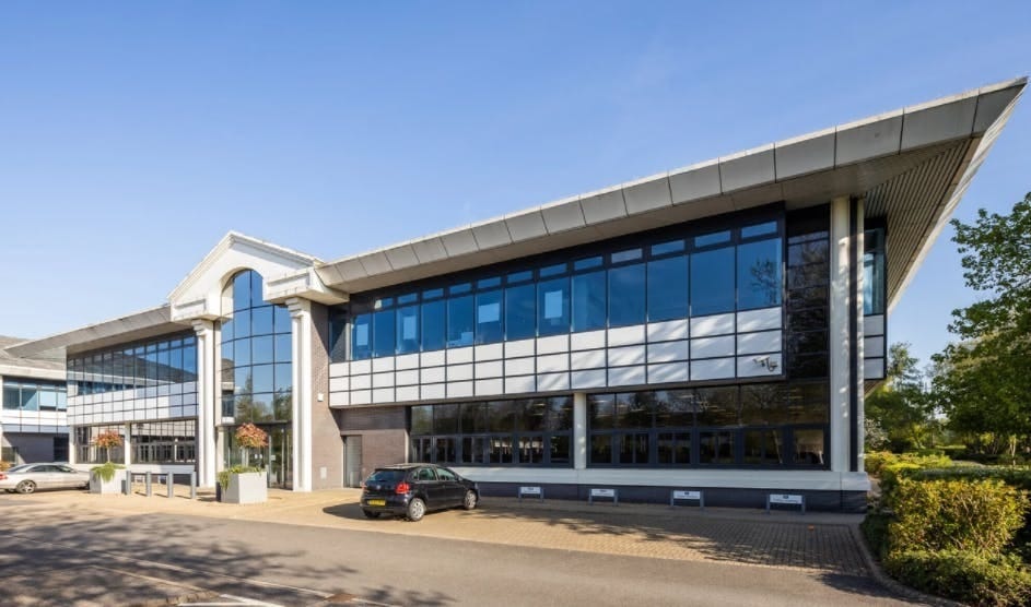 Riverside Way, Camberley for lease - Building Photo - Image 2 of 12