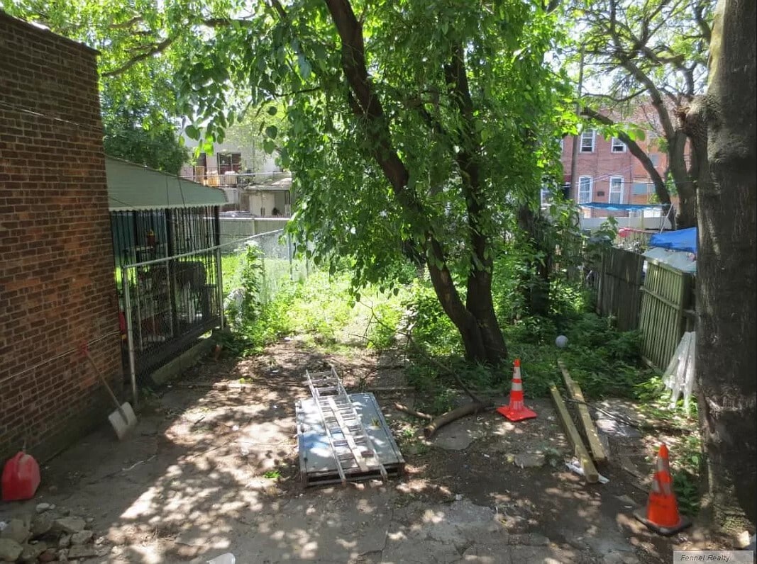 220 Jerome St, Brooklyn, NY 11207