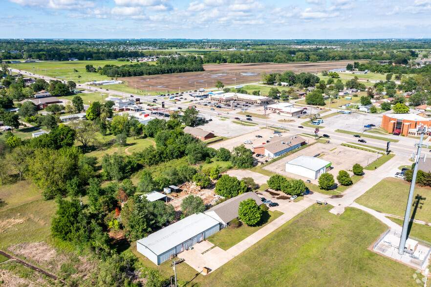 13290 S 80th East Ave, Bixby, OK for lease - Building Photo - Image 2 of 8