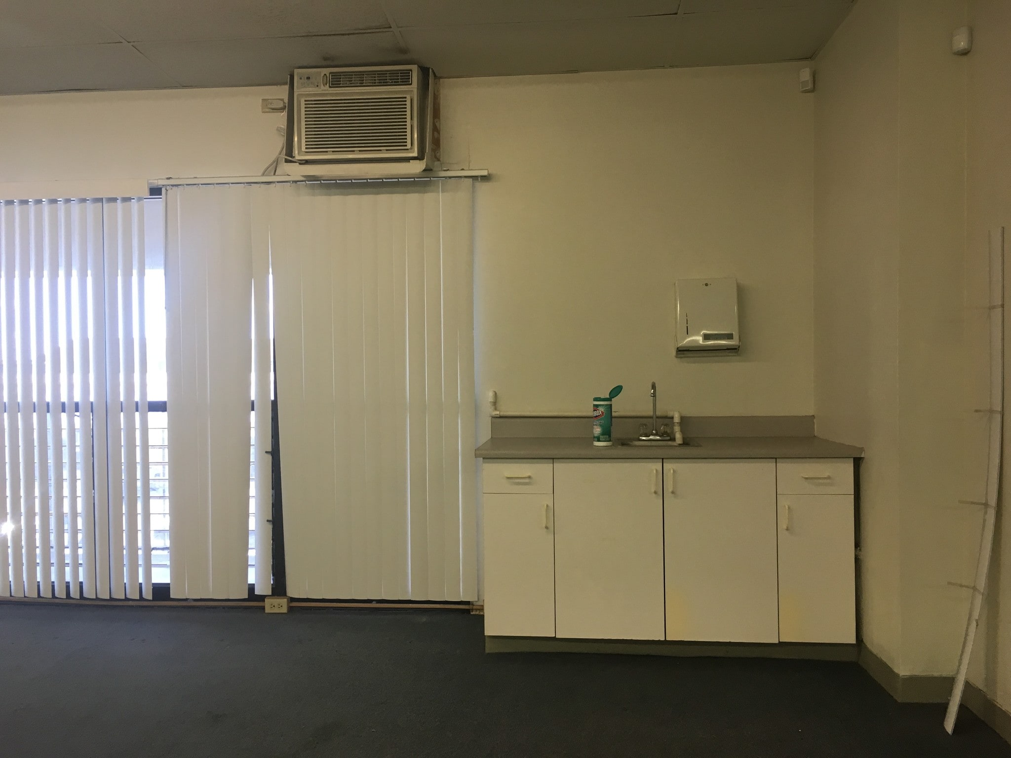 98025 Hekaha St, Aiea, HI 96701 Harbor Center