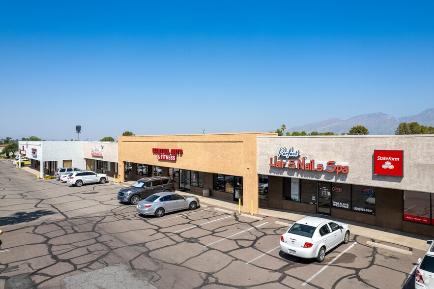 7605-7667 E Speedway Blvd, Tucson, AZ for lease - Building Photo - Image 1 of 6