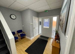 6 Tom Brown St, Rugby for lease Interior Photo- Image 2 of 2