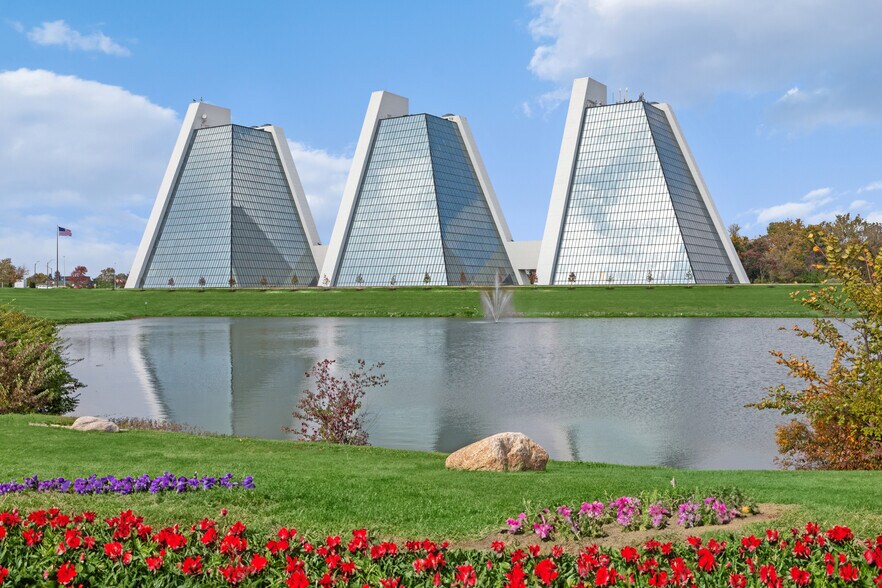 3500 Depauw Blvd, Indianapolis, IN for lease - Building Photo - Image 2 of 15