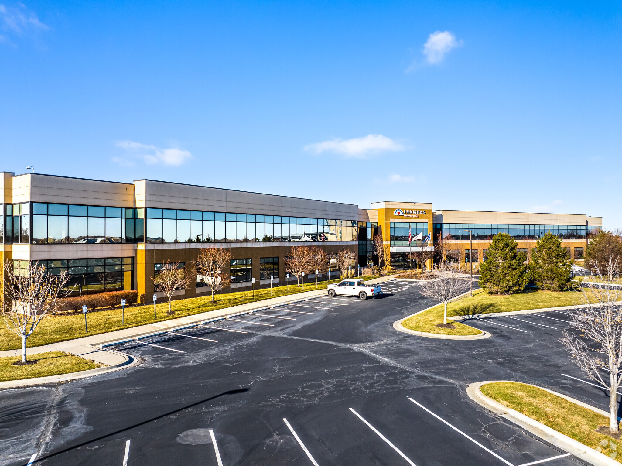 10551 S Ridgeview Rd, Olathe, KS for sale Building Photo- Image 1 of 1