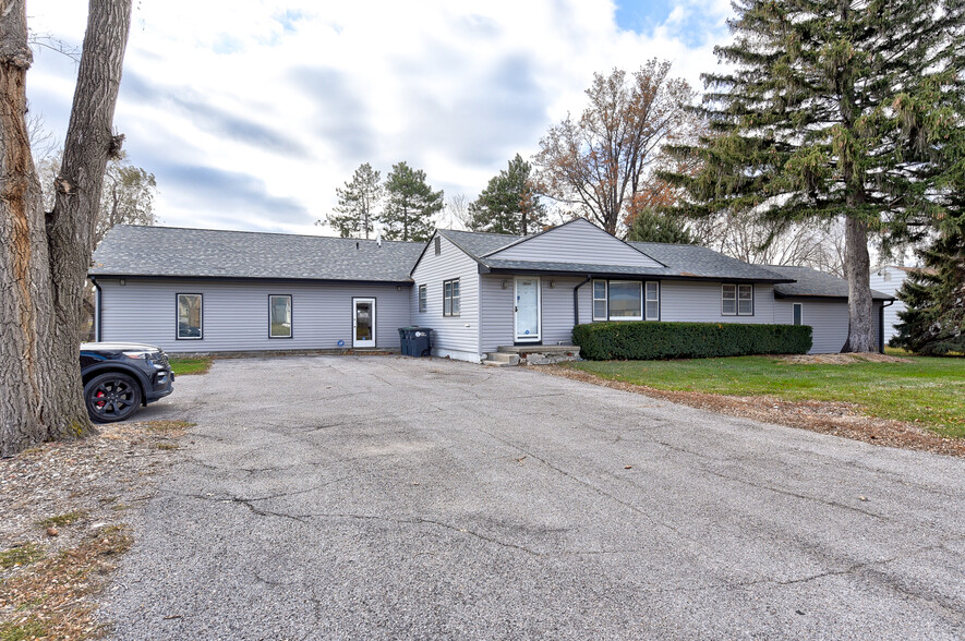 5036 S 136th St, Omaha, NE for sale - Building Photo - Image 1 of 1