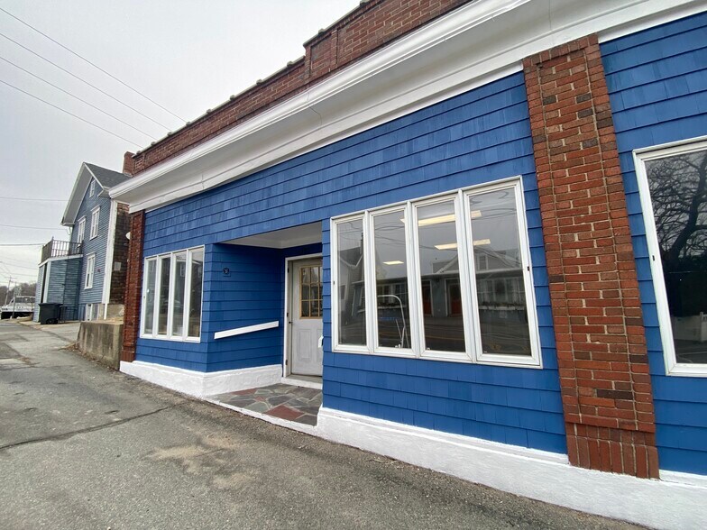 1780-1782 Main St, Tiverton, RI for sale - Building Photo - Image 1 of 1