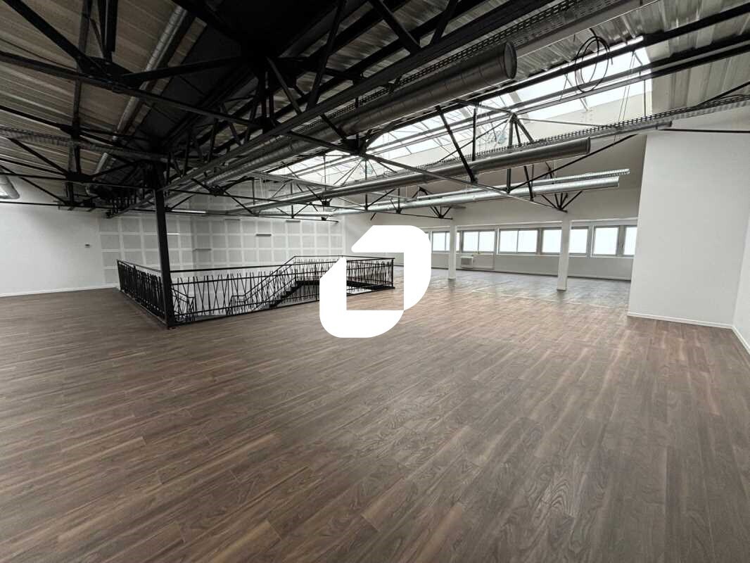 Flex in Nanterre for lease Interior Photo- Image 1 of 22