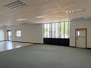 1745 W 5th Ave, Eugene, OR for lease Building Photo- Image 1 of 6
