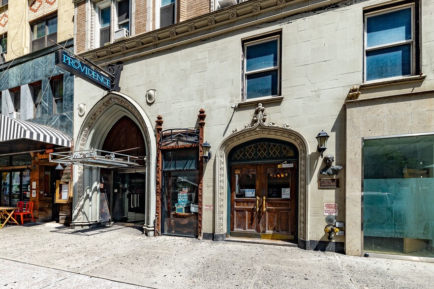 305-311 W 57th St, New York, NY for sale - Building Photo - Image 1 of 1