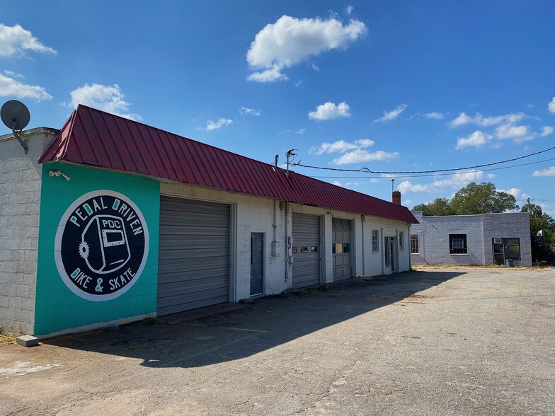 1095 W Broad St, Athens, GA for sale - Building Photo - Image 1 of 12