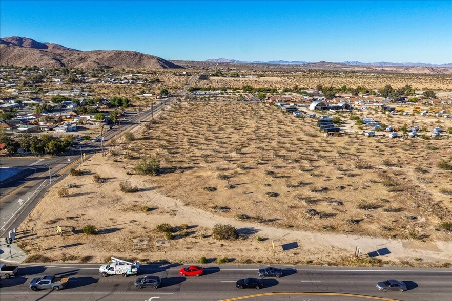 62090 Twentynine Palms Hwy, Joshua Tree, CA for sale - Building Photo - Image 3 of 22