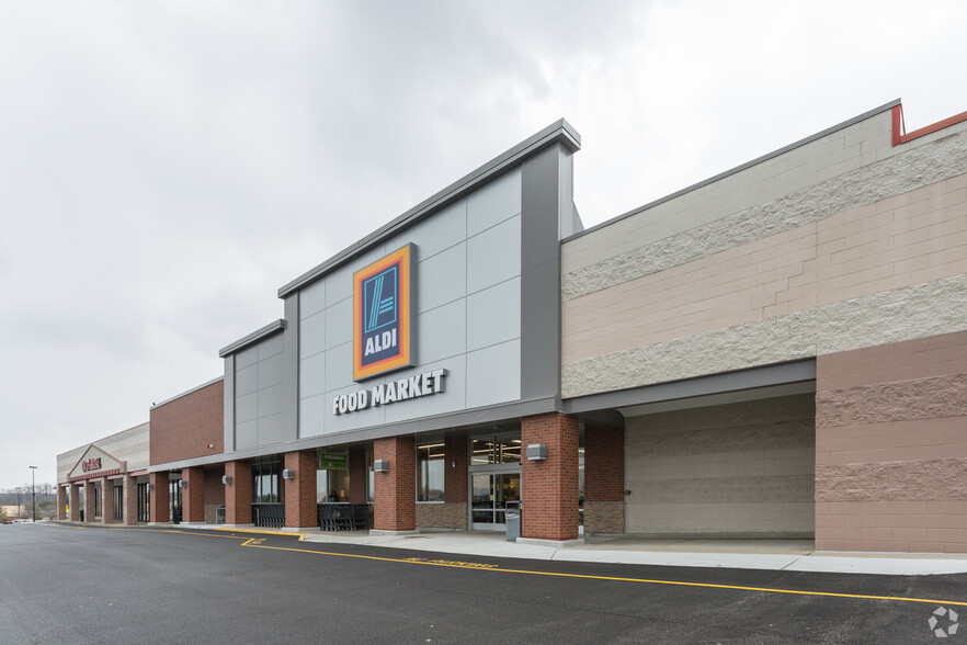 2800-2838 Mountaineer Blvd, Charleston, WV for lease - Primary Photo - Image 1 of 7