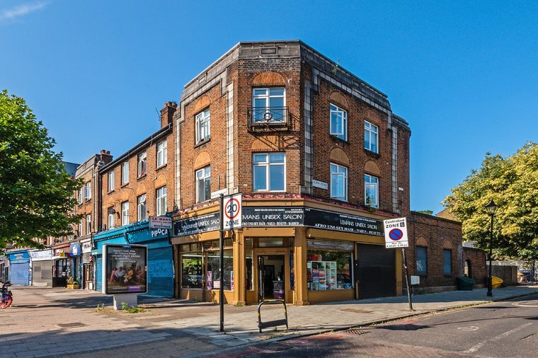 222 Brixton Rd, London for lease - Building Photo - Image 1 of 3