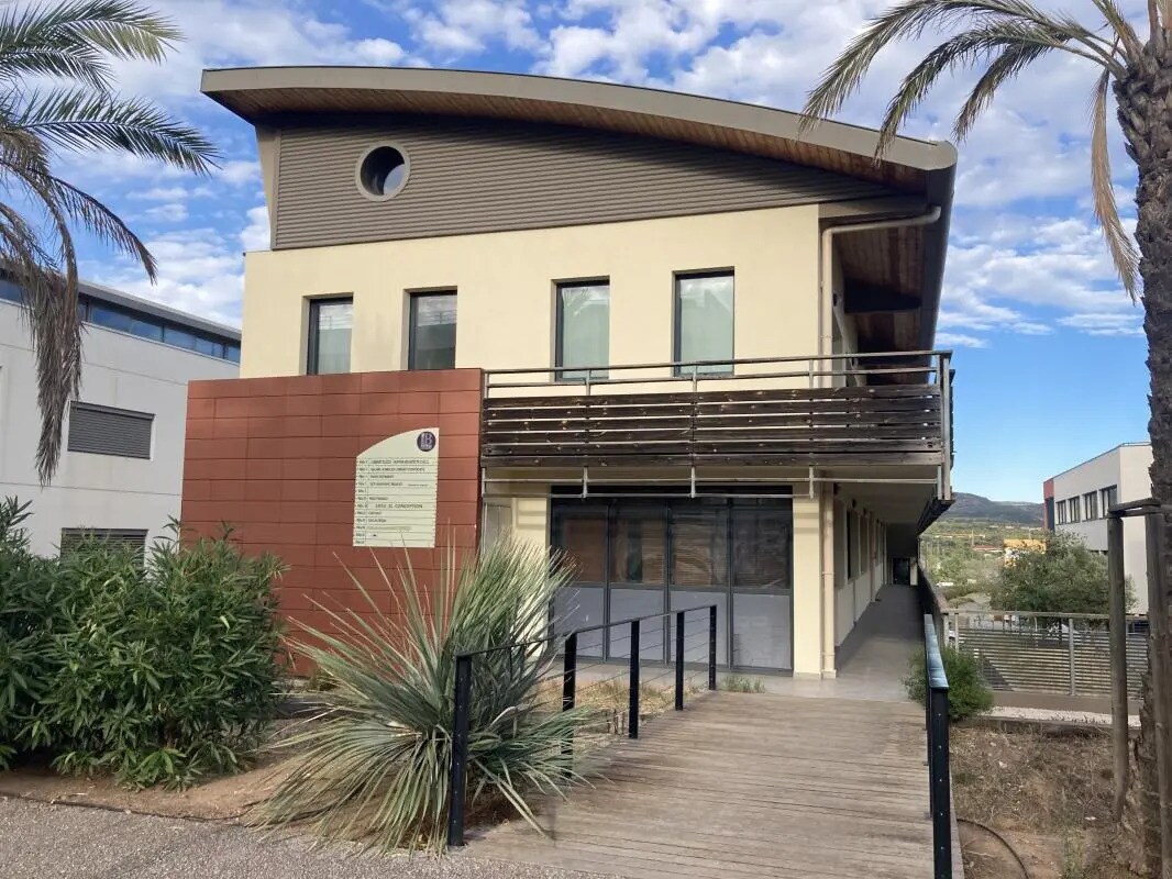 Office in Fréjus for lease Building Photo- Image 1 of 14