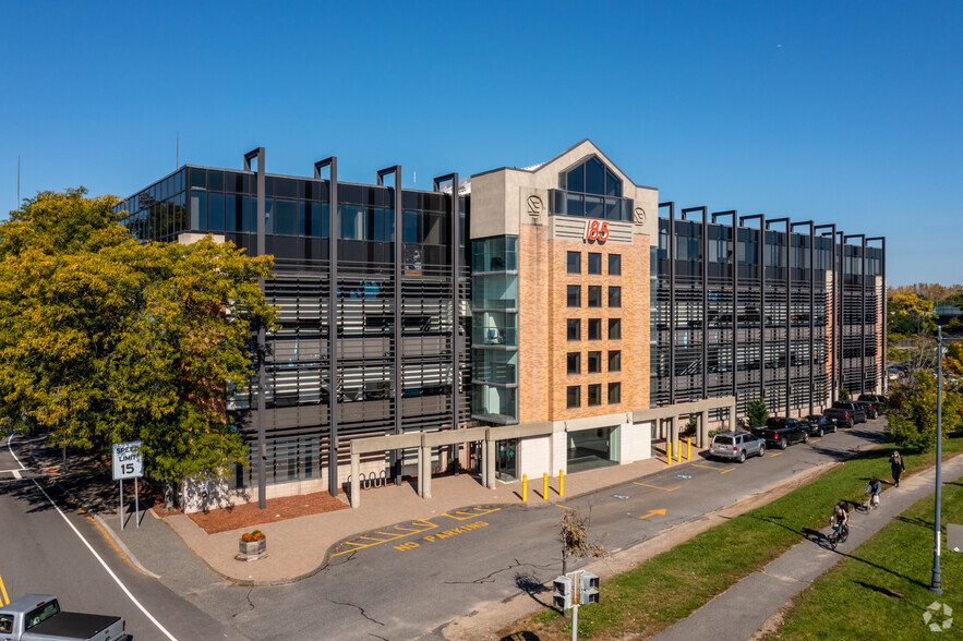 185 Alewife Brook Pky, Cambridge, MA for lease - Building Photo - Image 2 of 9