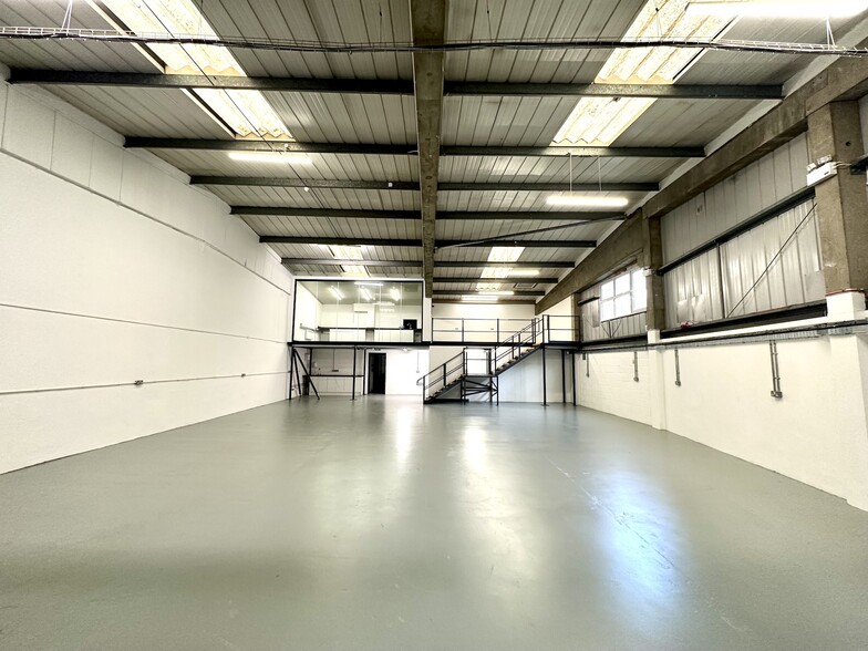 Crampton St, London for sale - Building Photo - Image 1 of 1