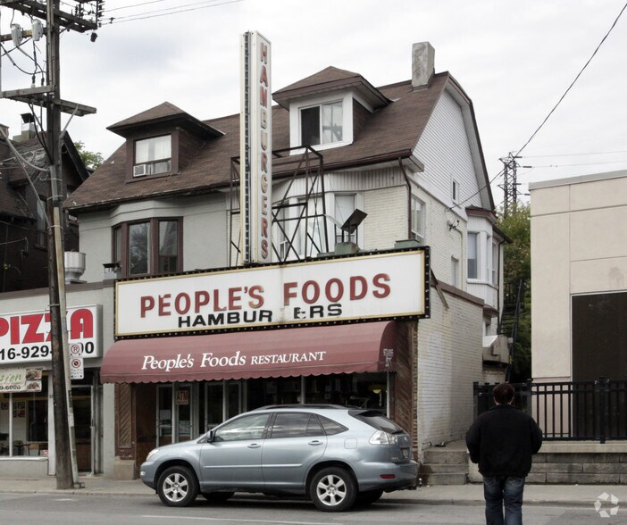 176 Dupont St, Toronto, ON M5R 2E6