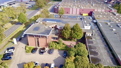 for lease Building Photo- Image 1 of 4