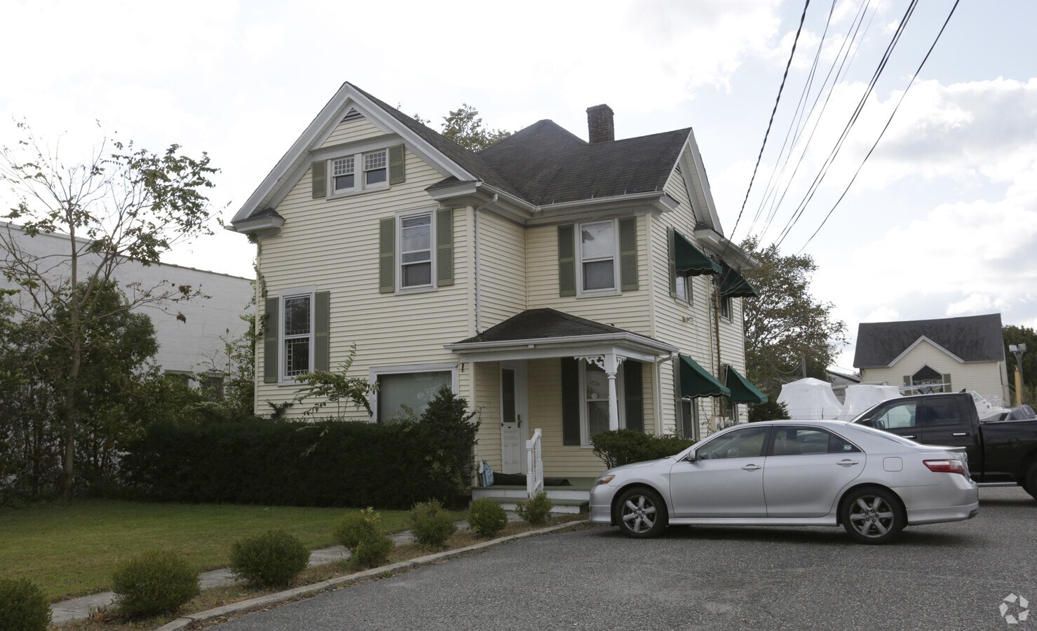 312 E Main St, Patchogue, NY 11772