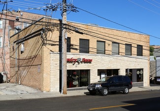 More details for 119-121 Calhoun St, Woodstock, IL - Retail for Lease