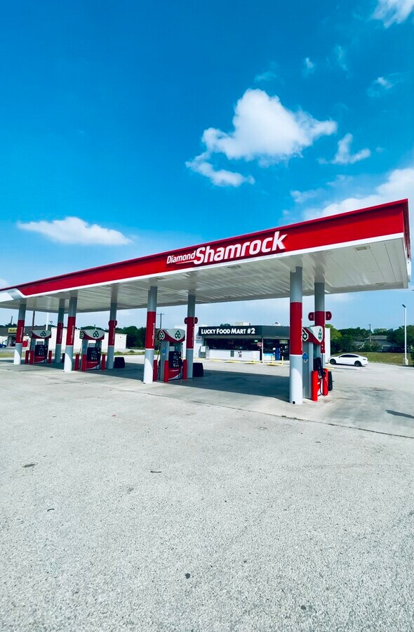 5818 Pecan Valley Dr, San Antonio, TX 78223