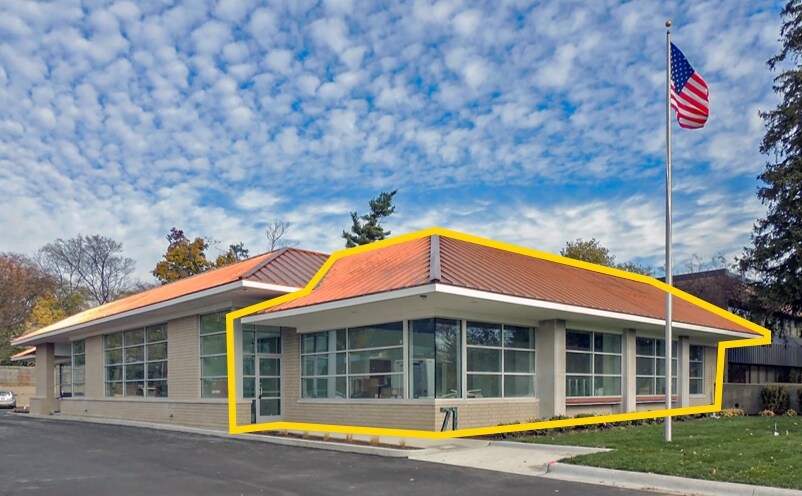 71 E Long Lake Bloomfield Hls, Bloomfield Hills, MI for sale Primary Photo- Image 1 of 1