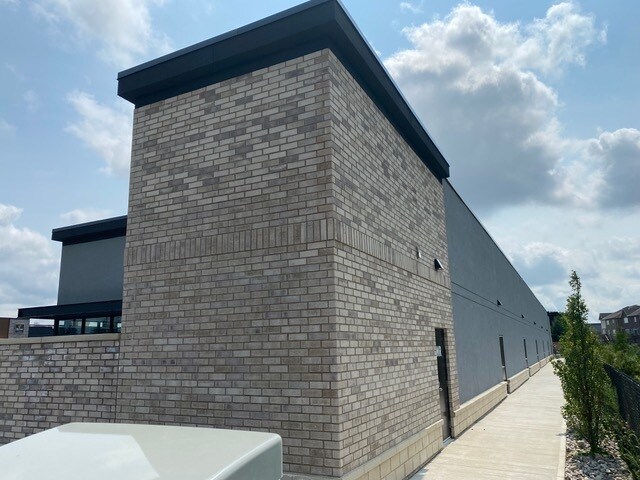 197 Pinehurst Rd, Paris, ON for lease - Building Photo - Image 3 of 7