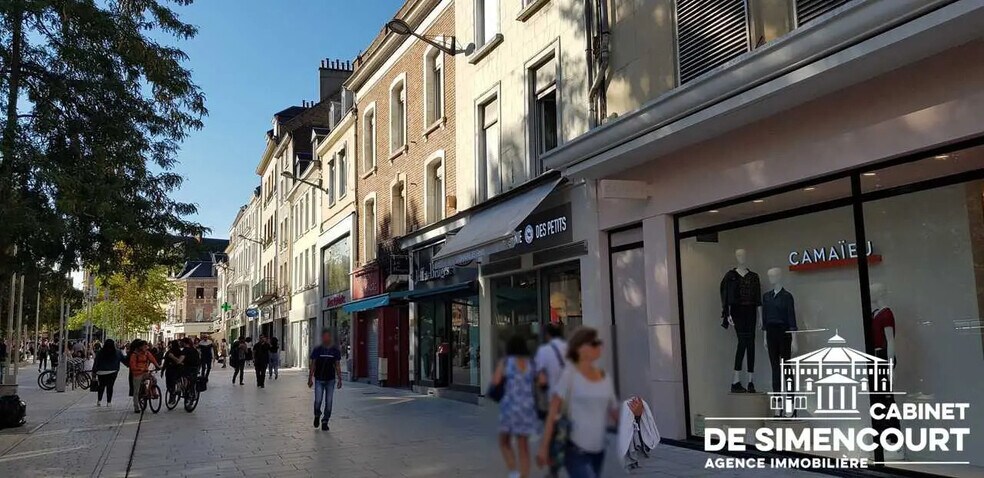 Retail in Amiens for lease - Building Photo - Image 1 of 1