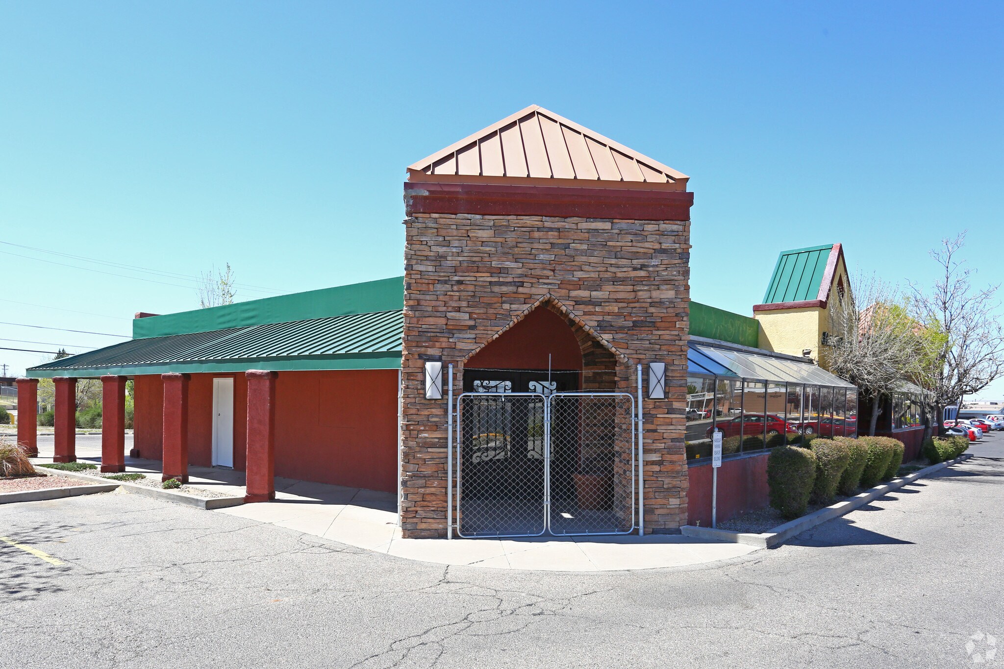 7212 Menaul Blvd NE, Albuquerque, NM for sale Primary Photo- Image 1 of 1